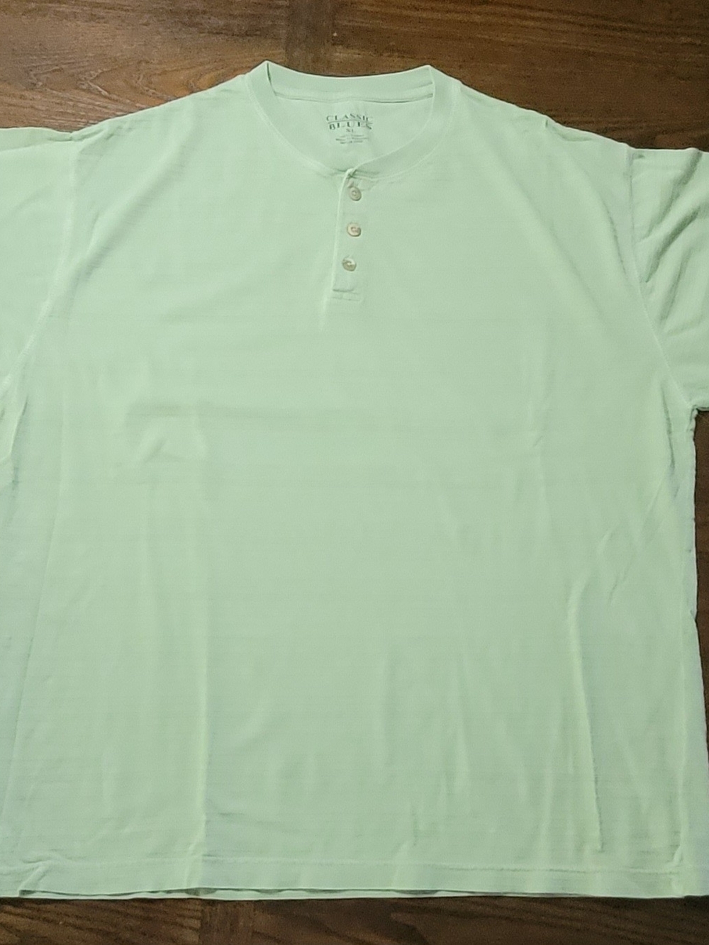 Classic Short-Sleeve Henley in Mint